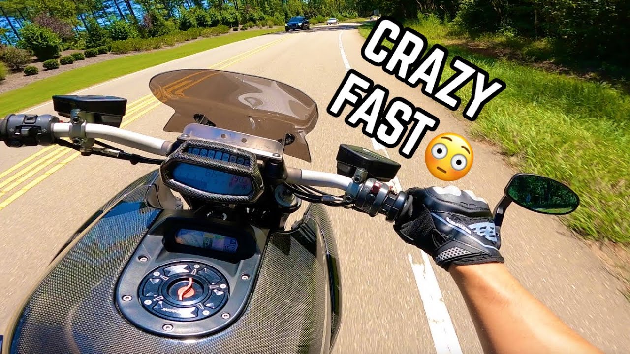 Впервые езжу на 1200-кубовом СПОРТБАЙКЕ! (Ducati Diavel)