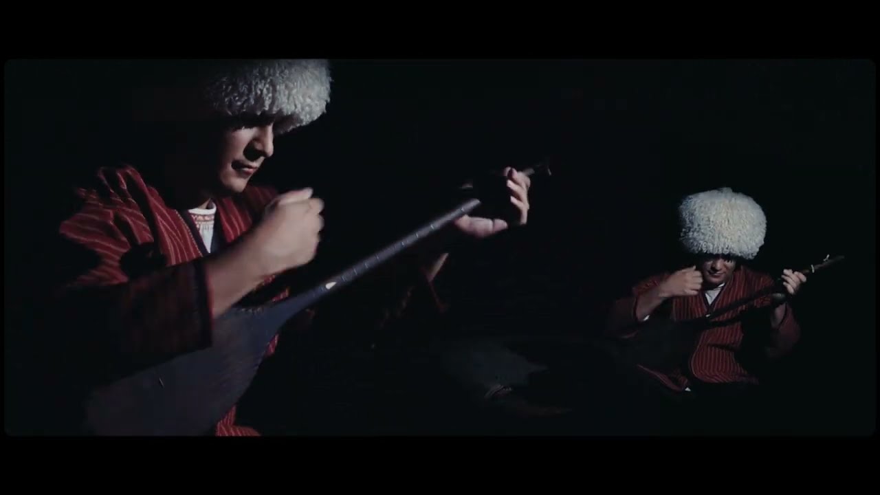 Turkmen dutar performance 