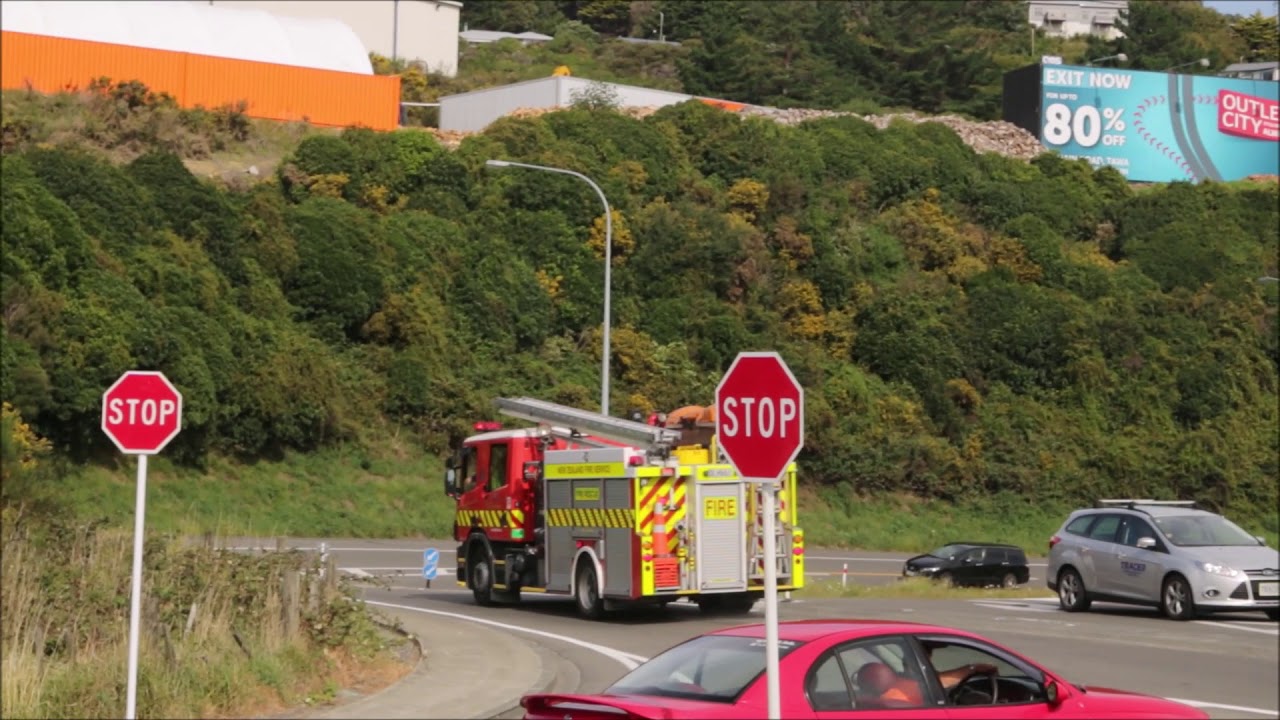 3rd alarm scrub fire Tawa March 19, 2018
