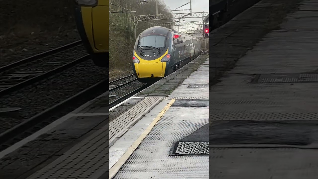 Trains at Coventry WCML 12/01/26