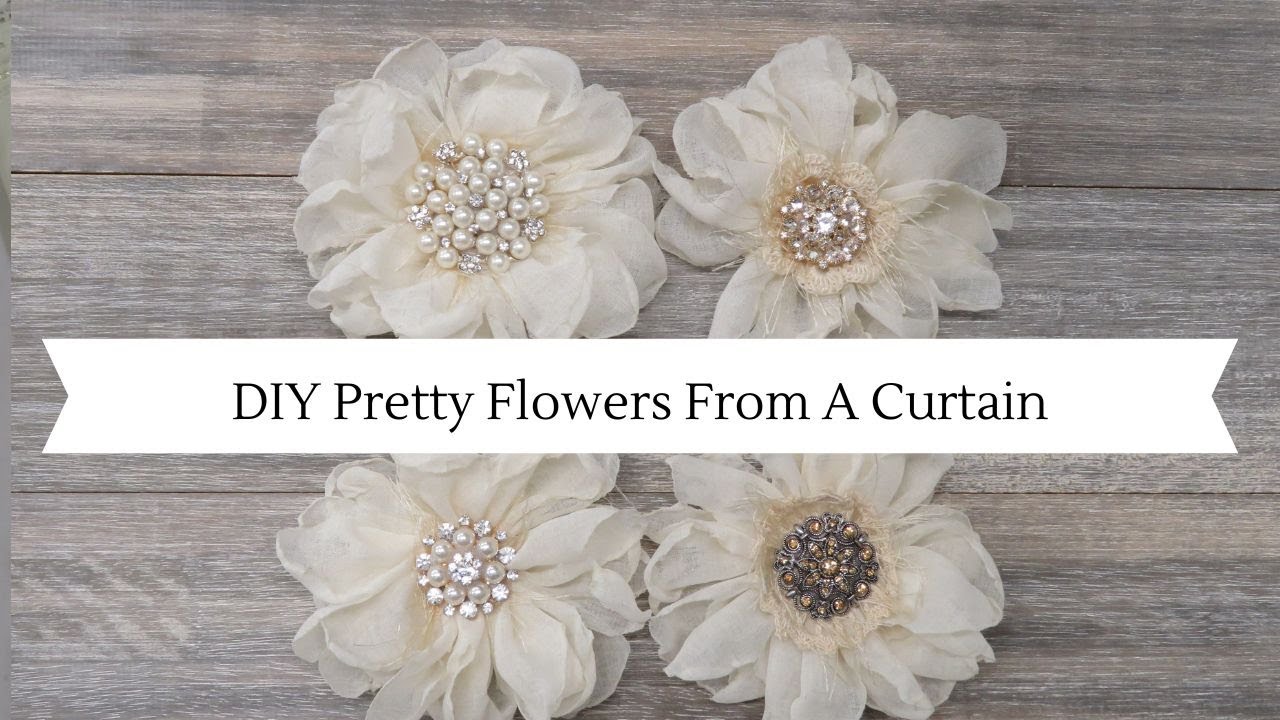 DIY Pretty flowers from a linen curtain