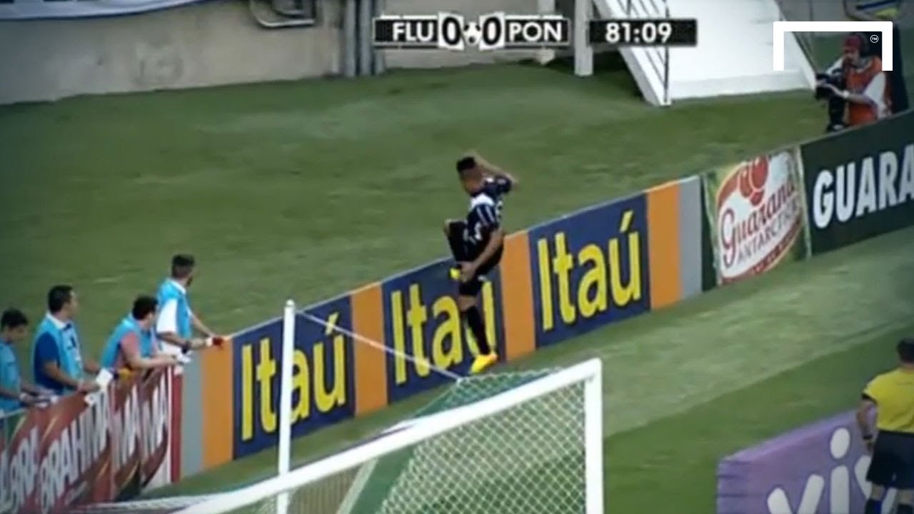 Rafael Ratao's embarrassing celebration