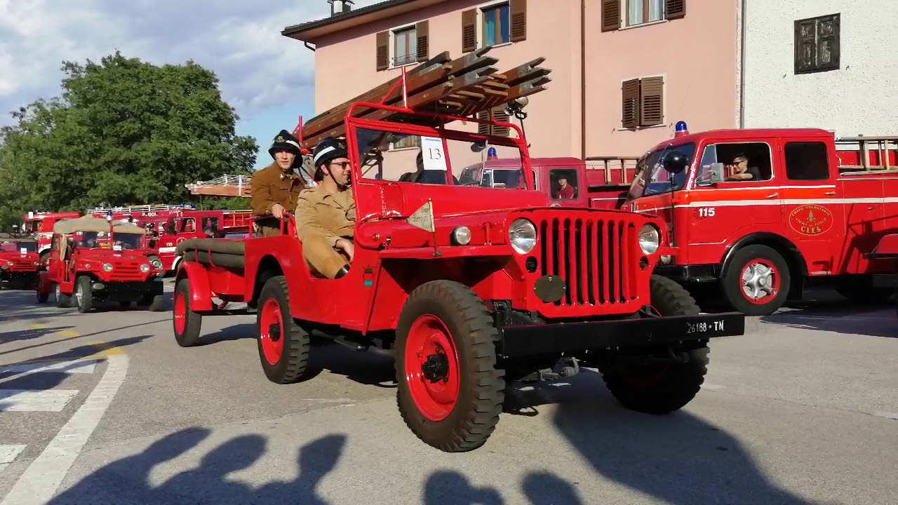 Sfilata mezzi storici VV.FF. Trentino