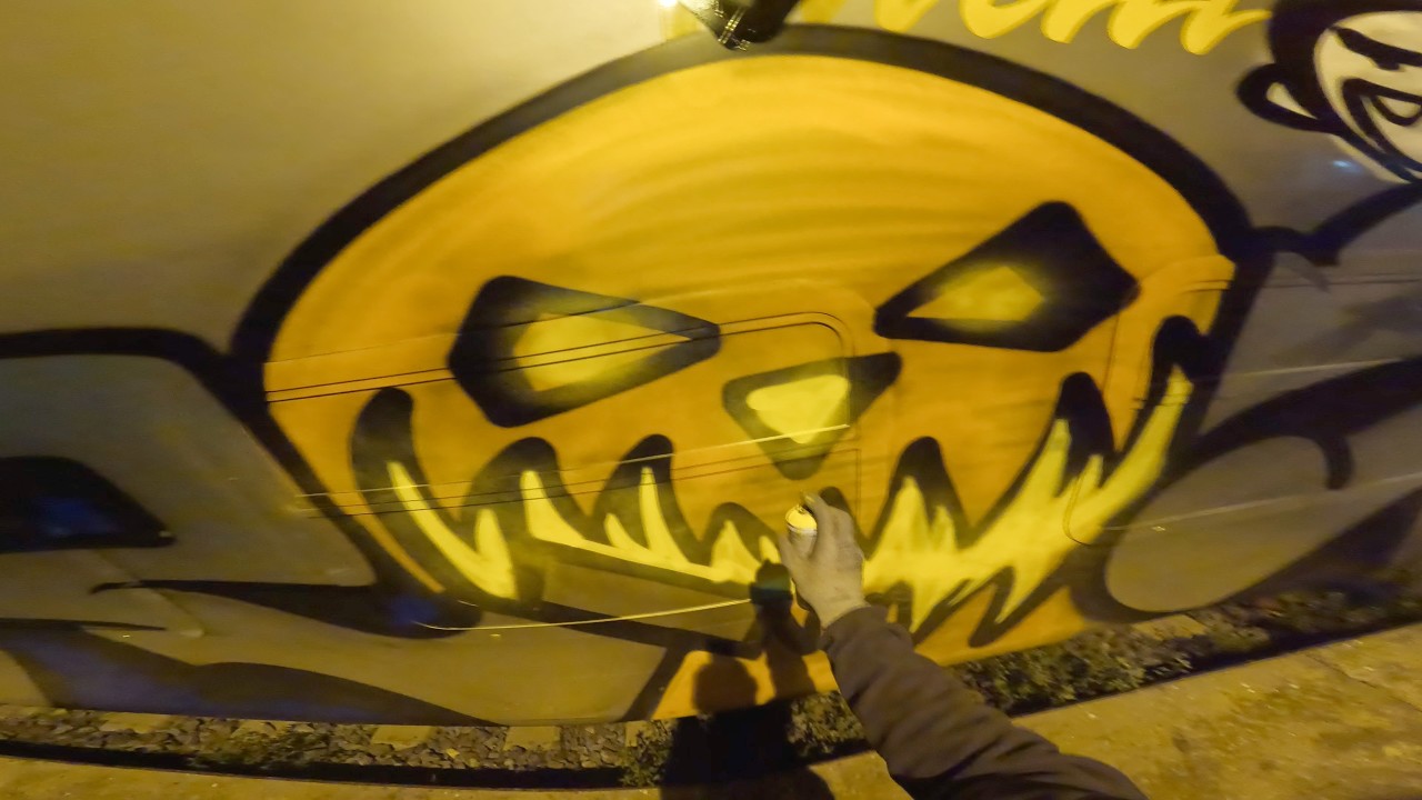 Halloween Graffiti Train Mission in Italy
