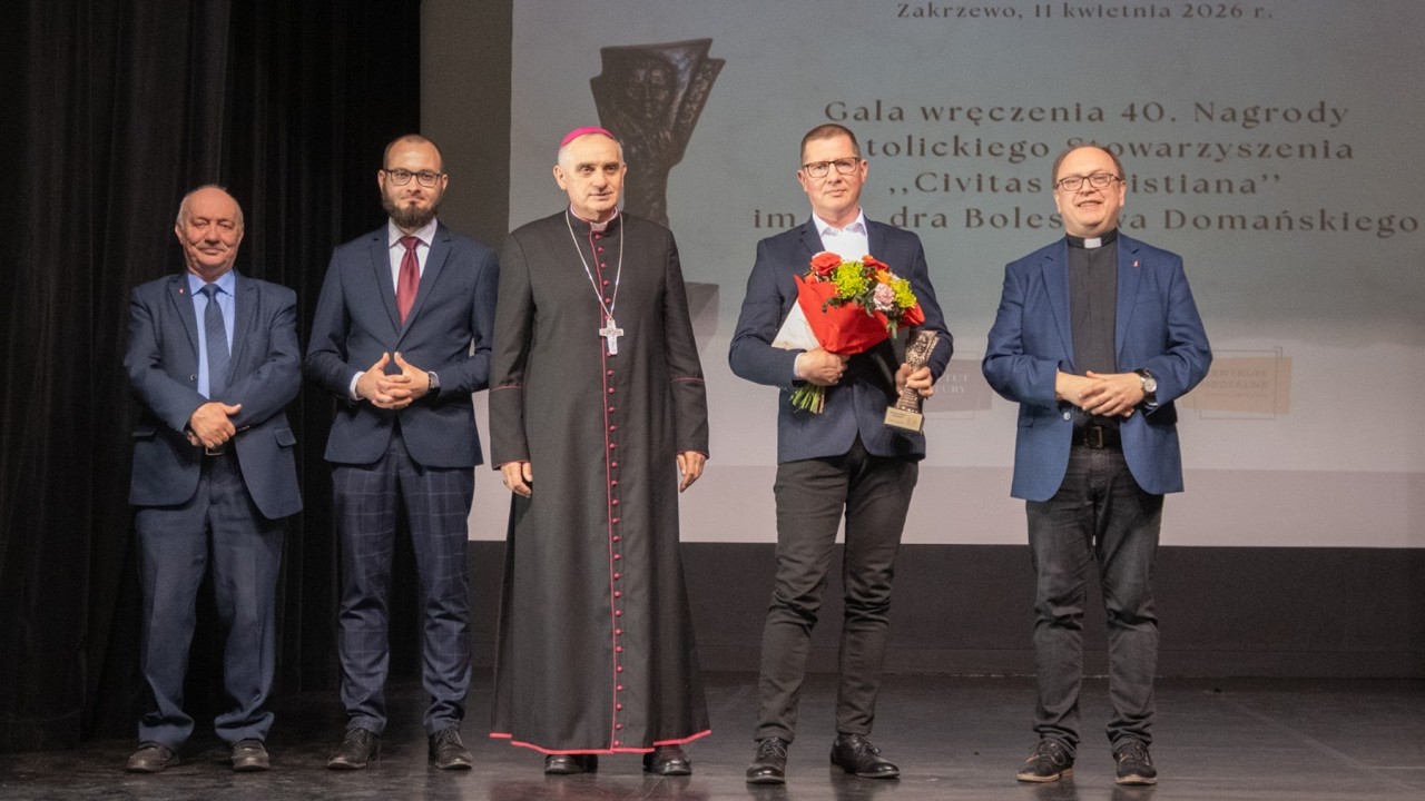 Laudacja i wręczenie 40. Nagrody im. ks. dra Bolesława Domańskiego dla MOP w Kołobrzegu