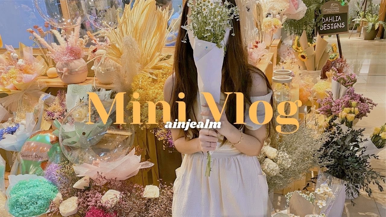 A Day in a Flowershop | Japanese Brunch, Dahlia Designs, Getting dried flowers