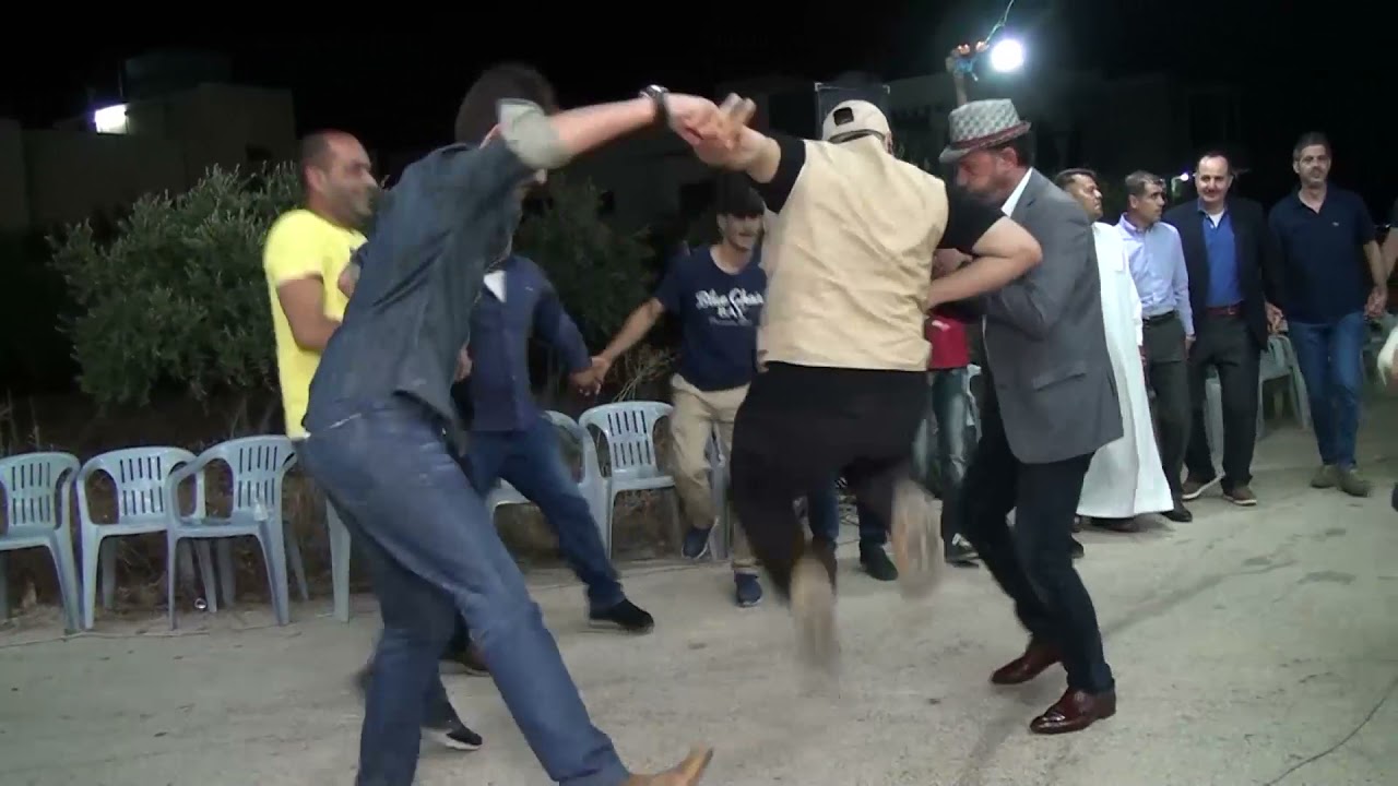 الفنانين ابراهيم وايمن الشياب وابو صياح عريسنا خازر الشياب سامر الشياب للصوتيات زينه للإنتاج الفني