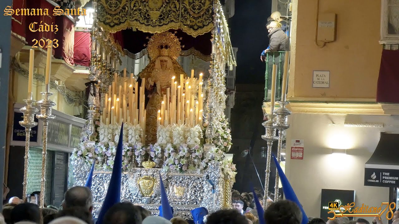 Semana Santa Cádiz 2023 Virgen de la Victoria por calle Pelota Catedral
