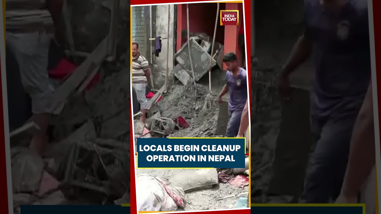 Nepal Floods: Locals Begin Massive Cleanup Operation In Devighat #nepal #shorts #flashflood