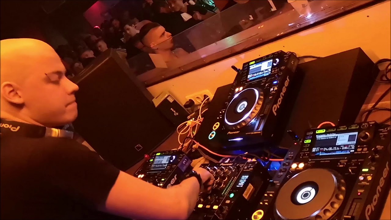Pass-E vs D-Razor @ Cosmo Club