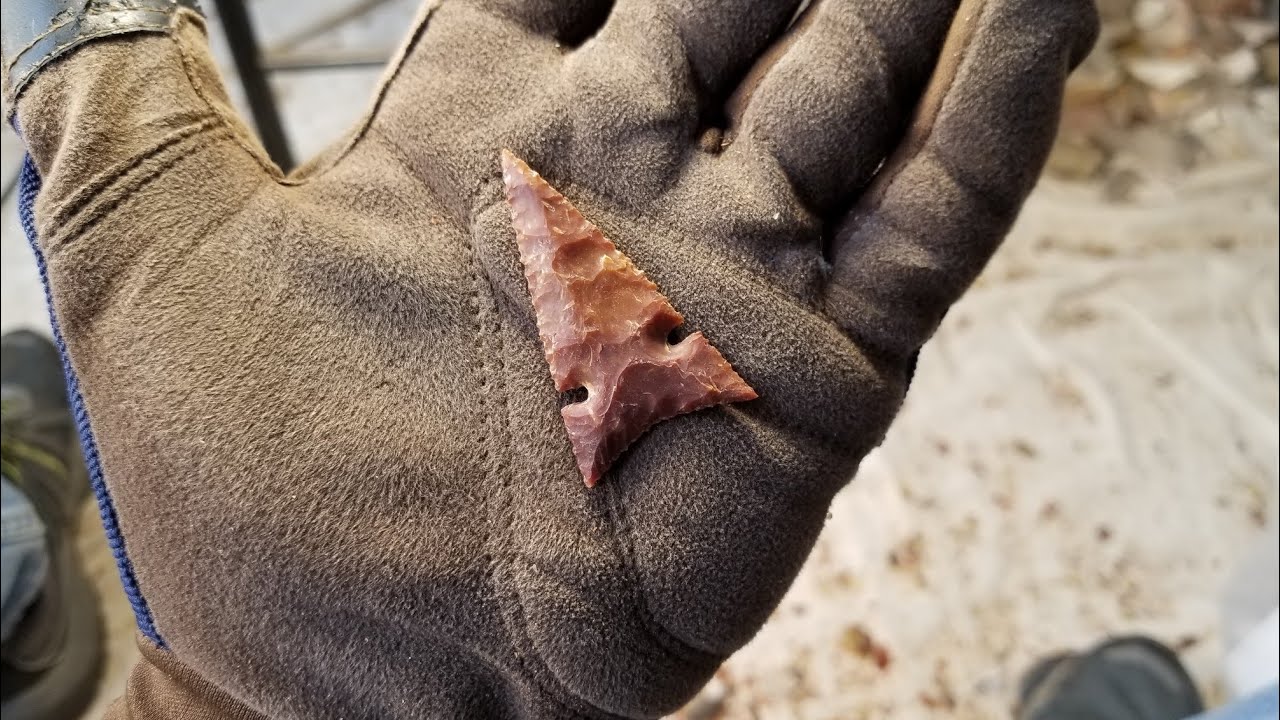 1167 - Red Jasper Side-Notched Arrow Point 1/2
