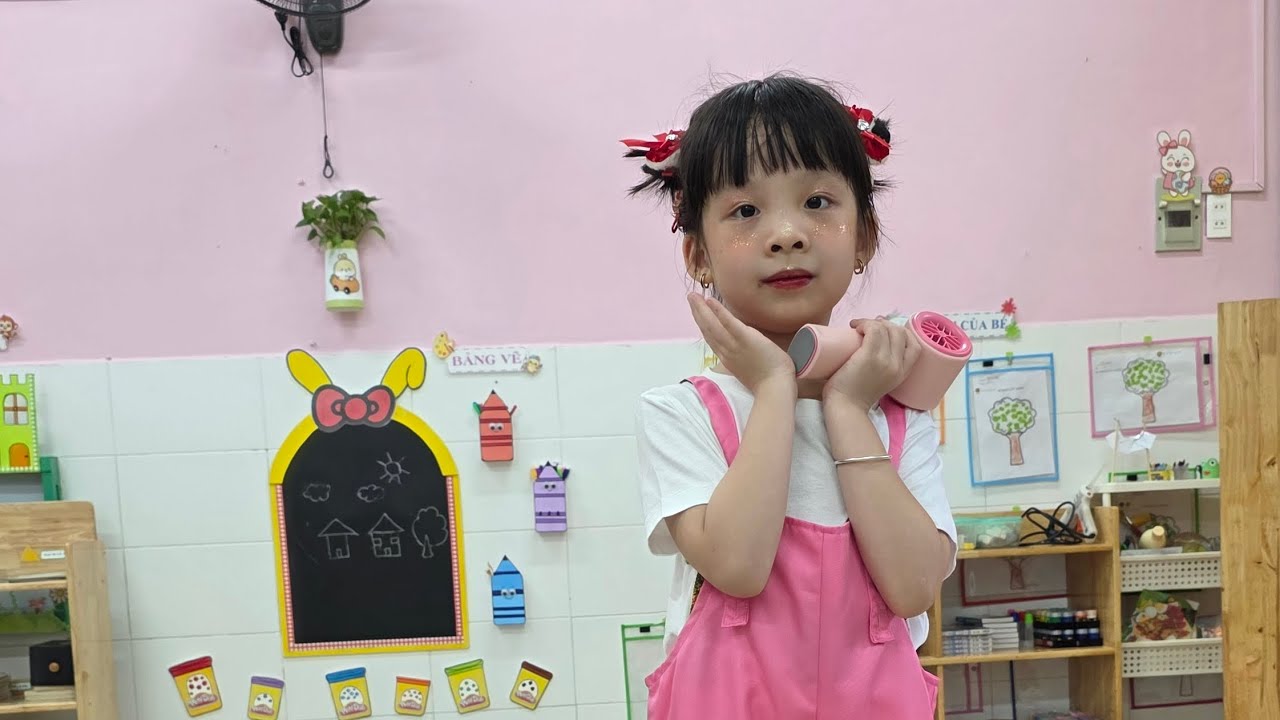 Winnie biểu diễn tri ân thầy cô nhân Ngày Nhà Giáo VN 20.11.2025