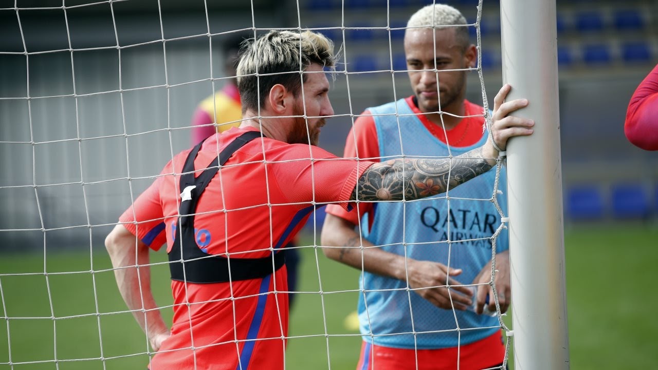 FC Barcelona training session: Messi, Suarez and Neymar reunited this morning