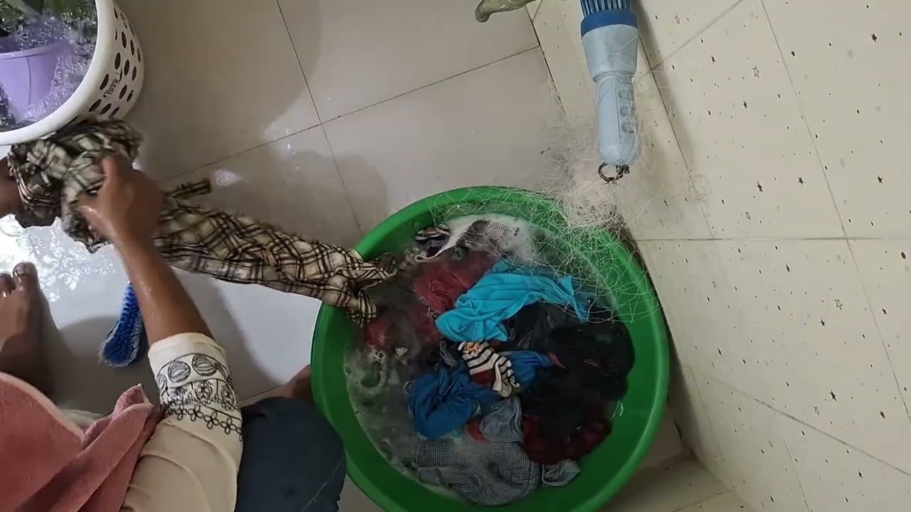 No washing machine only hand washed clothes 