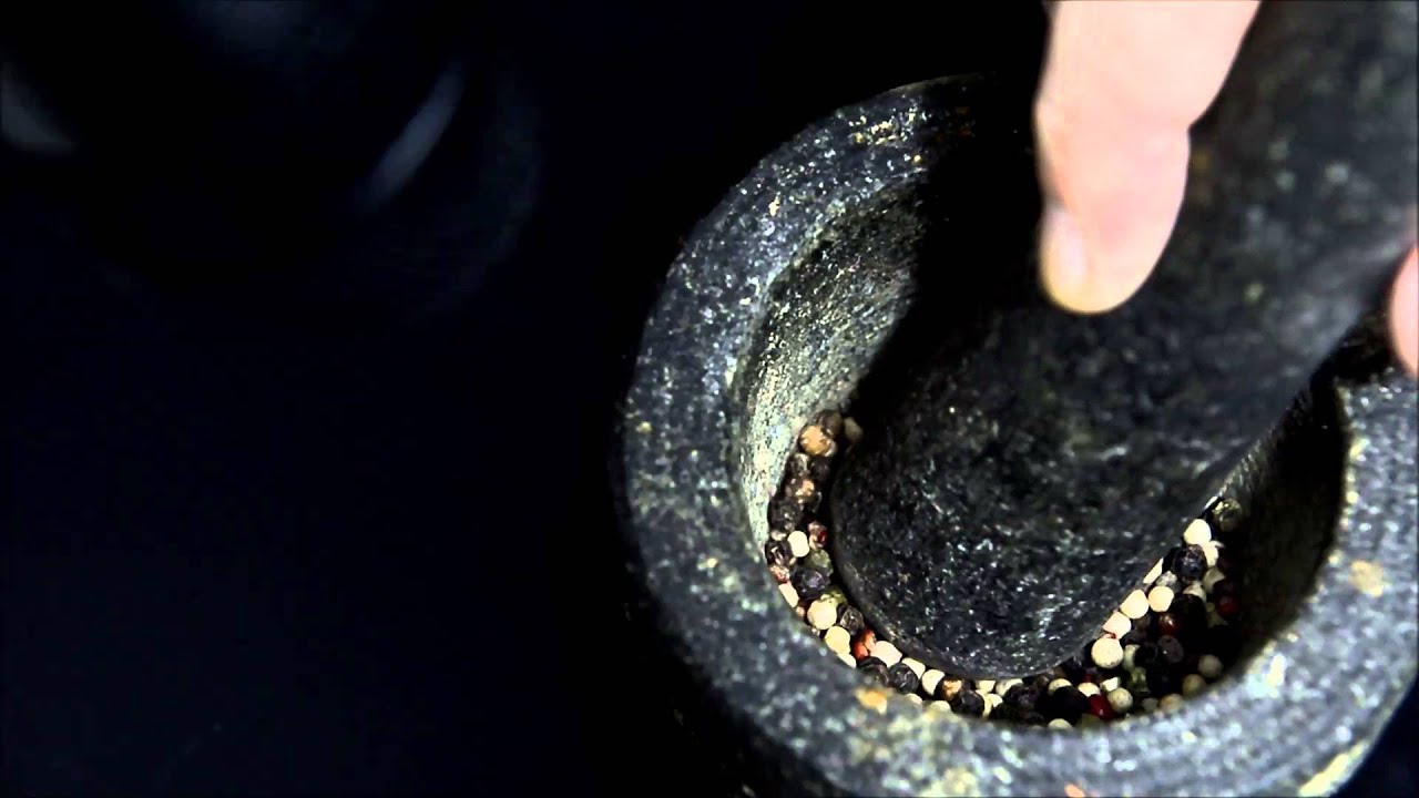 ASMR Pepper in motar