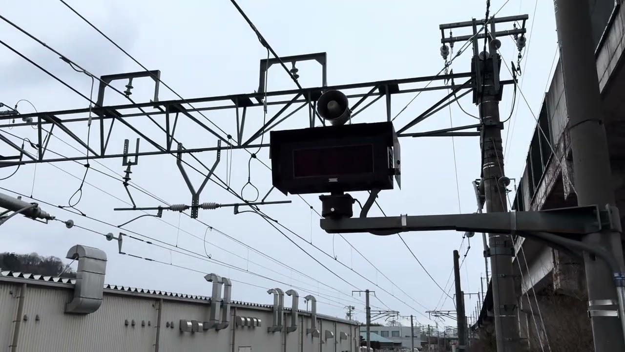 【長野寄りの表示器(接近放送)】信越本線しなの鉄道しなの線115系S1編成しなの色普通小諸行き安茂里駅到着