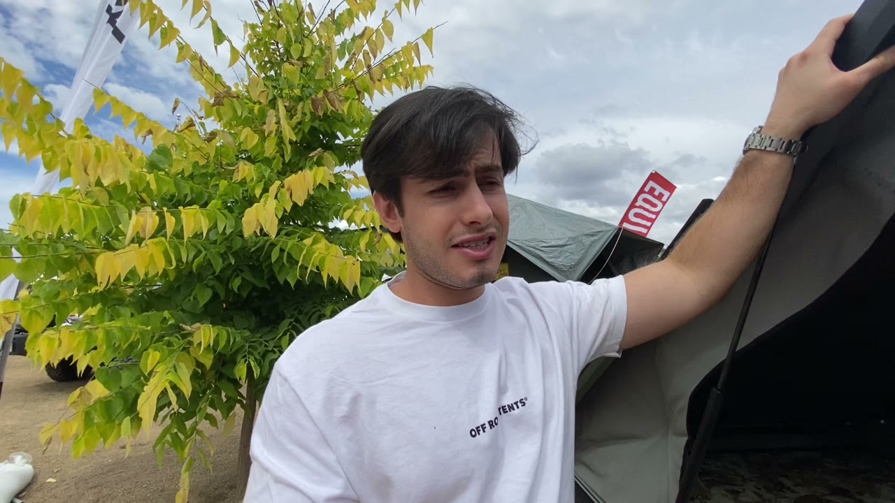 Review on Eezi Awn Blade Hardshell Roof Top Tent