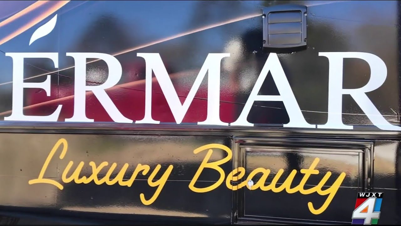 Woman creates mobile hair salon to pamper families in need for free at Jacksonville hospitals