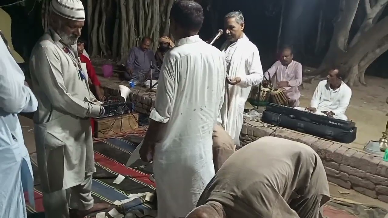 نوشو پیرا پیرا میں تیرے در تے آئی محمد نعیم سائیں
