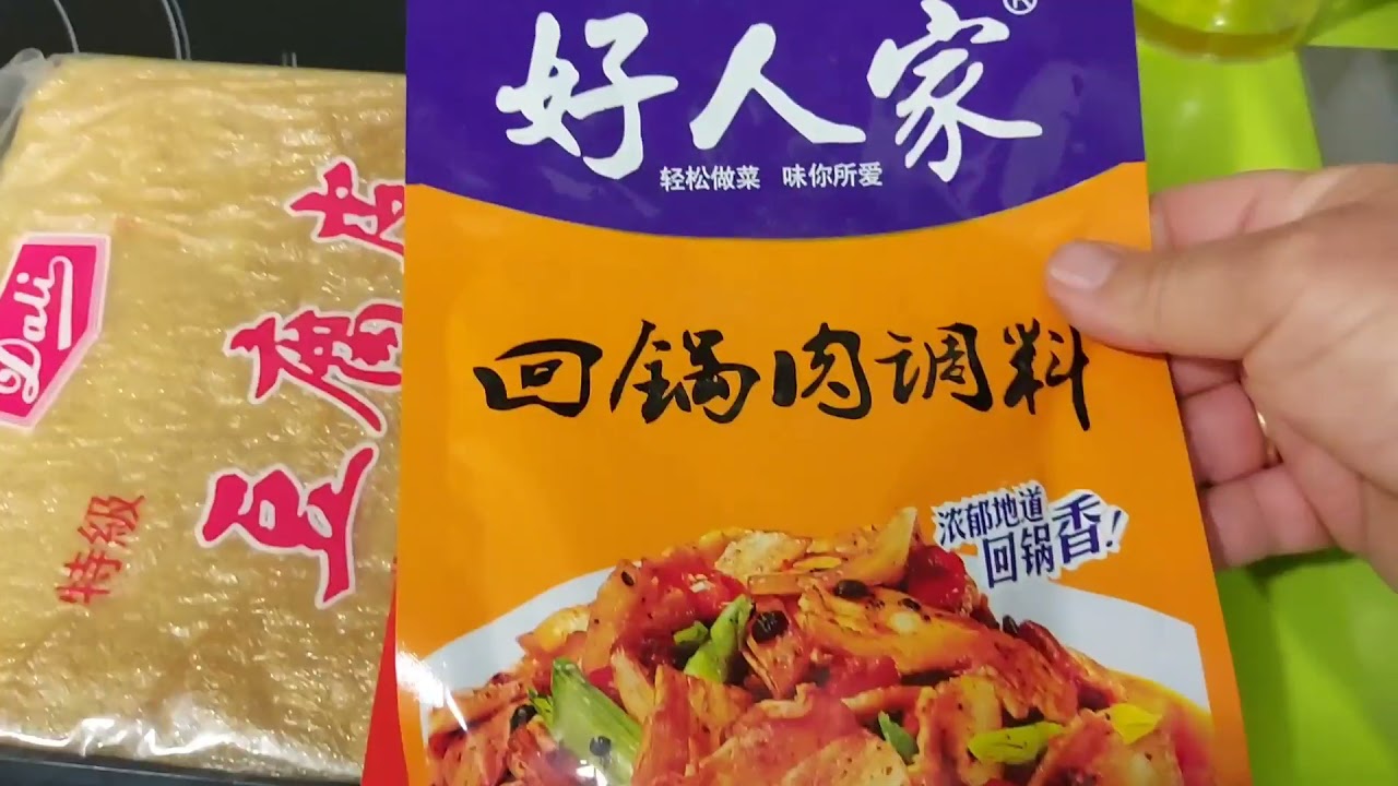 Comprando cosas veganas en el supermercado chino