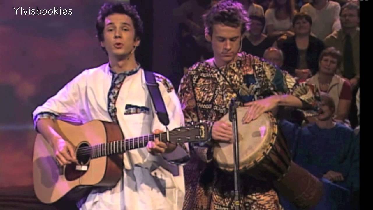 Ylvis sings in Botswana language (English subtitles)