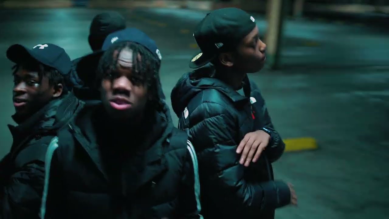 R0ADRUNN3RS ( Montell03, DJK, Brraioo, YoungDream) - Hattrick