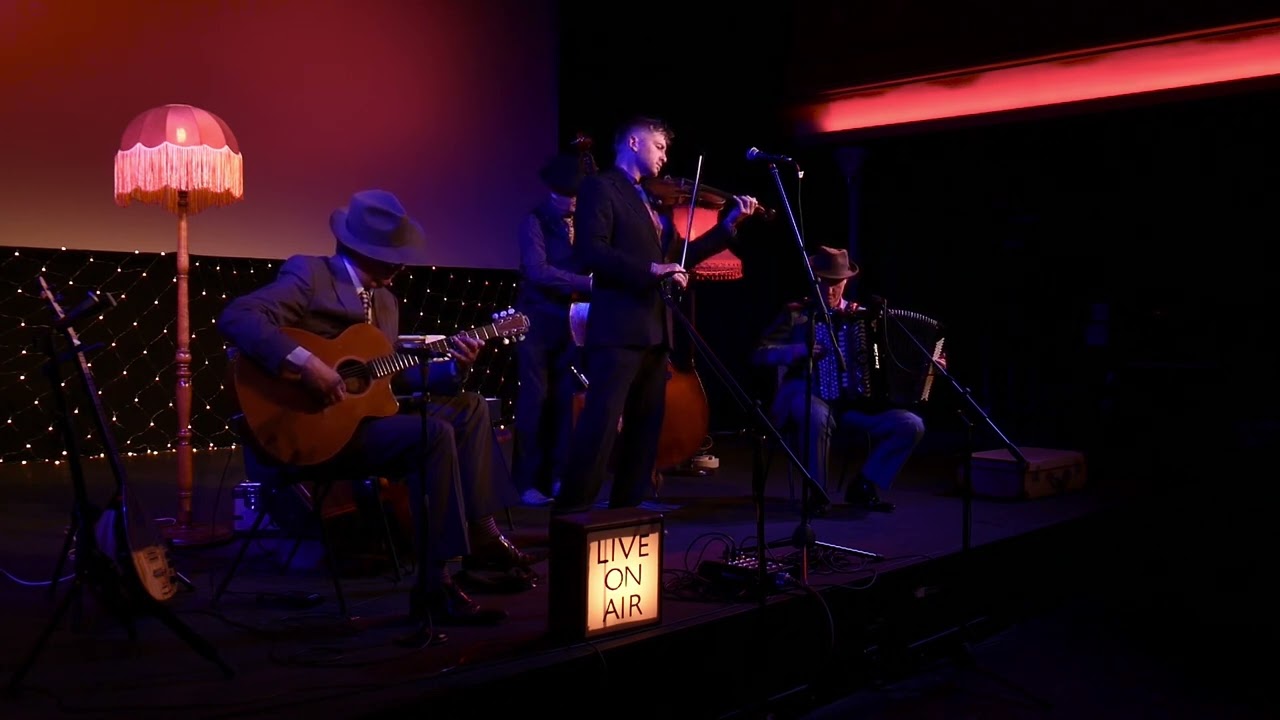 Budapest Café Orchestra -  Summertime