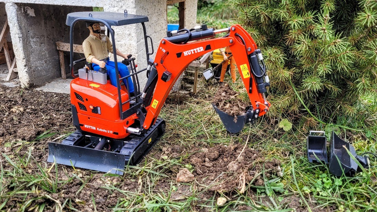 Installation of a Heat pump.RC mini Excavator Kubota Hutter U17, Hinowa tracked fork lift 1/15 Scale