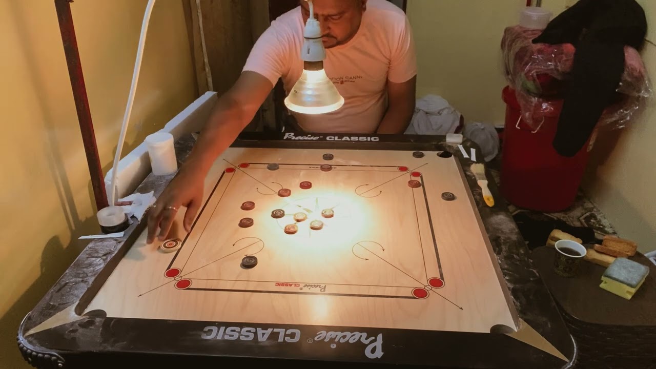 Dekho aur sikho 👌🏆 Amazing carrom shots 😍  Watch till the end 🔥  Like 👍 Share 💬 Subscribe ❤️  #viral