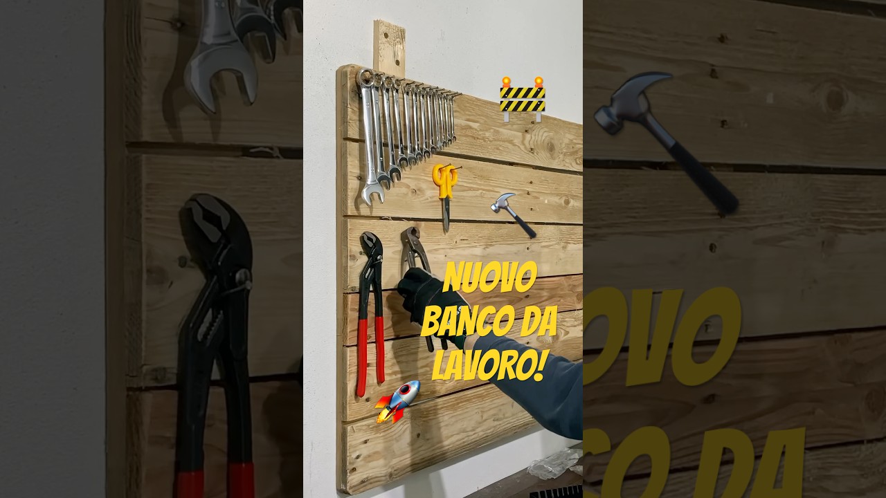 BANCO da LAVORO e PARETE ATTREZZI fai da te! Officina Moto Garage Diy #diy #woodworking #moto