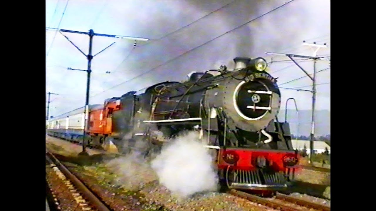 Steam train SAR Class 16D No.860 (