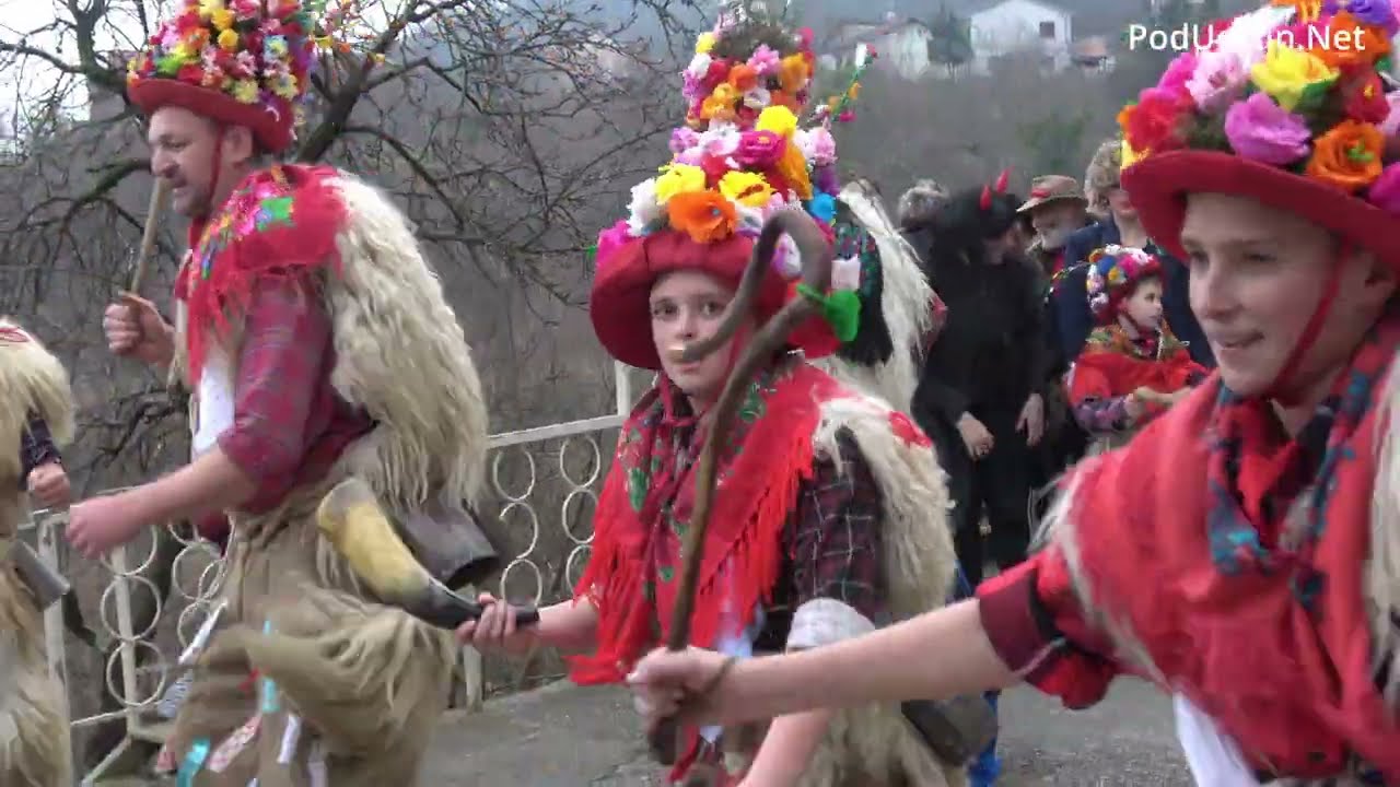 Rukavački zvončari obahajaju i pale kresi