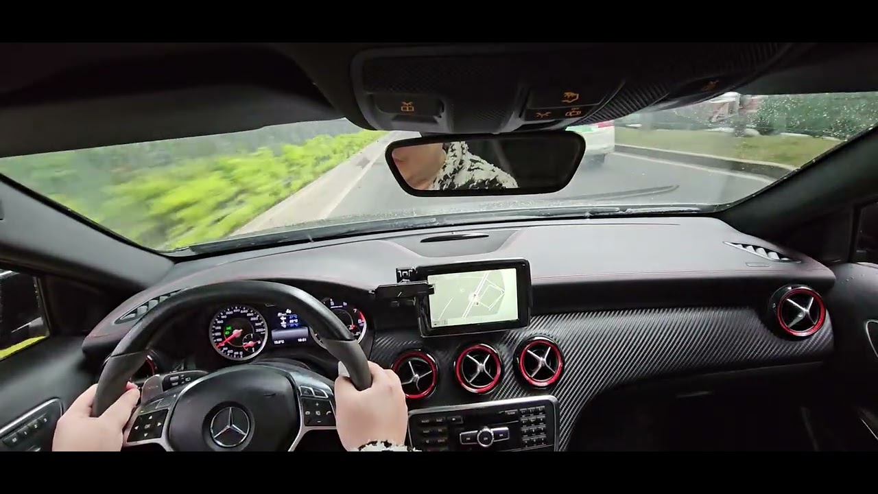 2014 BenZ A45 AMG Crazy Loud Exhaust  pops and bangs   