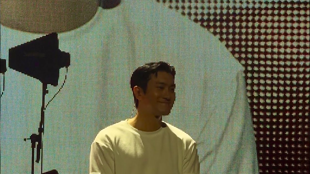 Super Show 10 Kuala Lumpur I Know Siwon focus