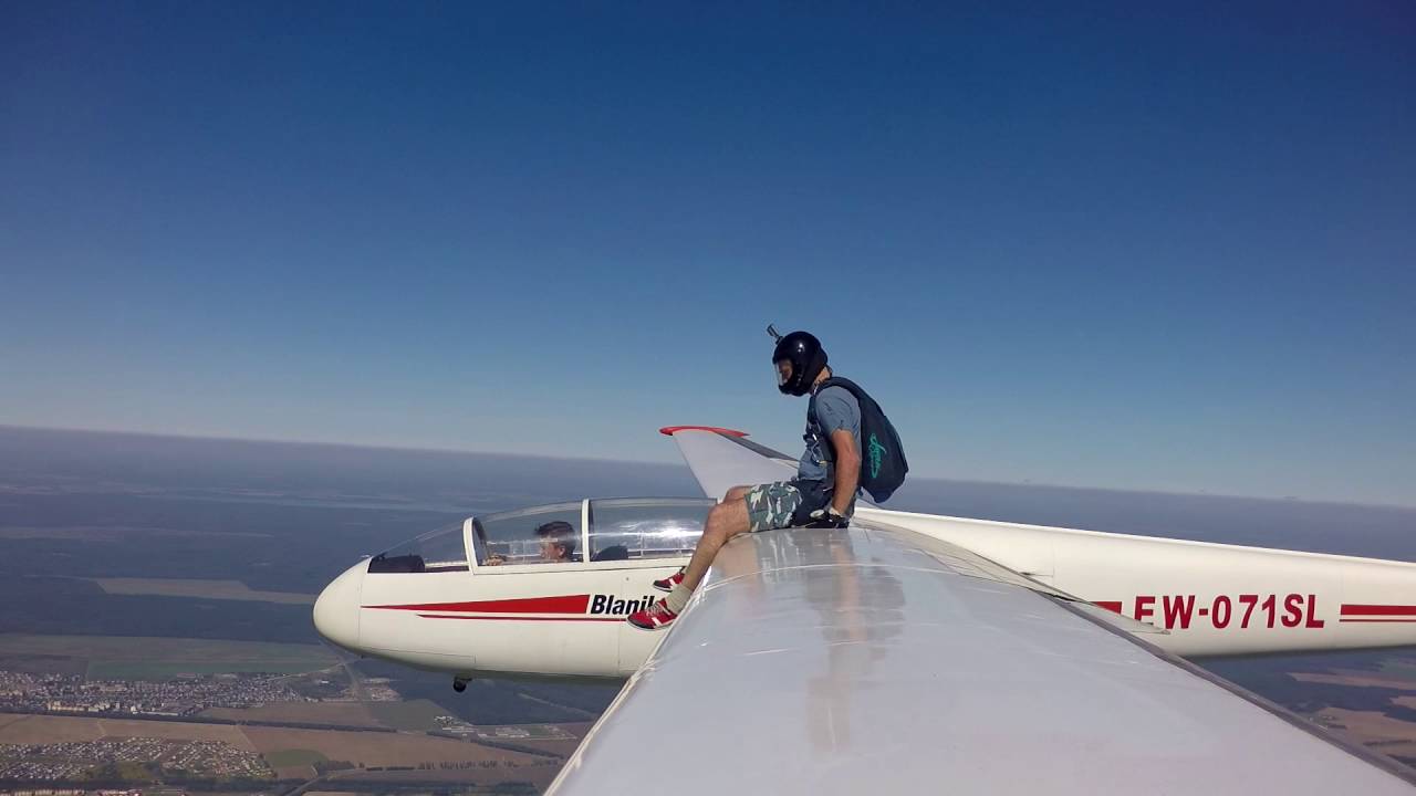 GoPro: 2016 jump from glider blanik l-13