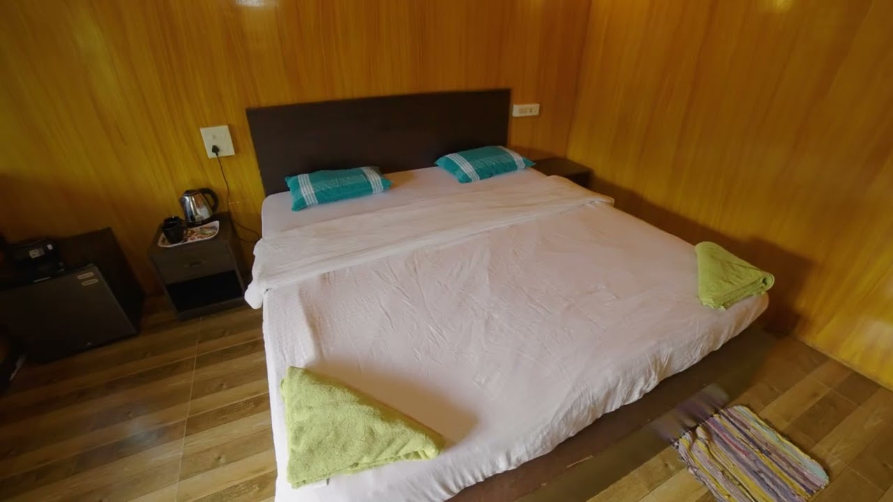 Serenity & Splendor: Experience Club Palolem