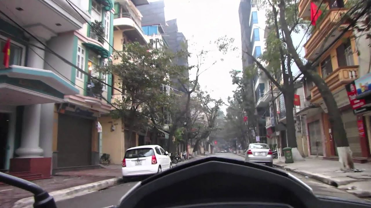 S&aacute;ng mồng 1 Tết - H&agrave; Nội phố k&yacute; sự