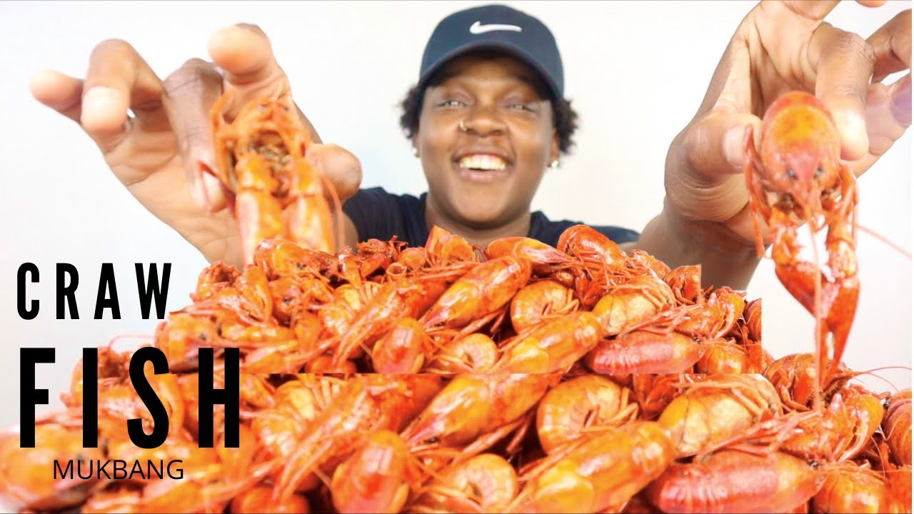 SPICY LOUISIANA CRAWFISH BOIL MUKBANG | HOW TO EAT CRAWFISH