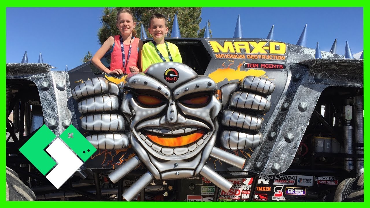ЭКСКЛЮЗИВНЫЙ ДОСТУП К MONSTER JAM! (25.03.15 - День 1090) | Clintus.tv