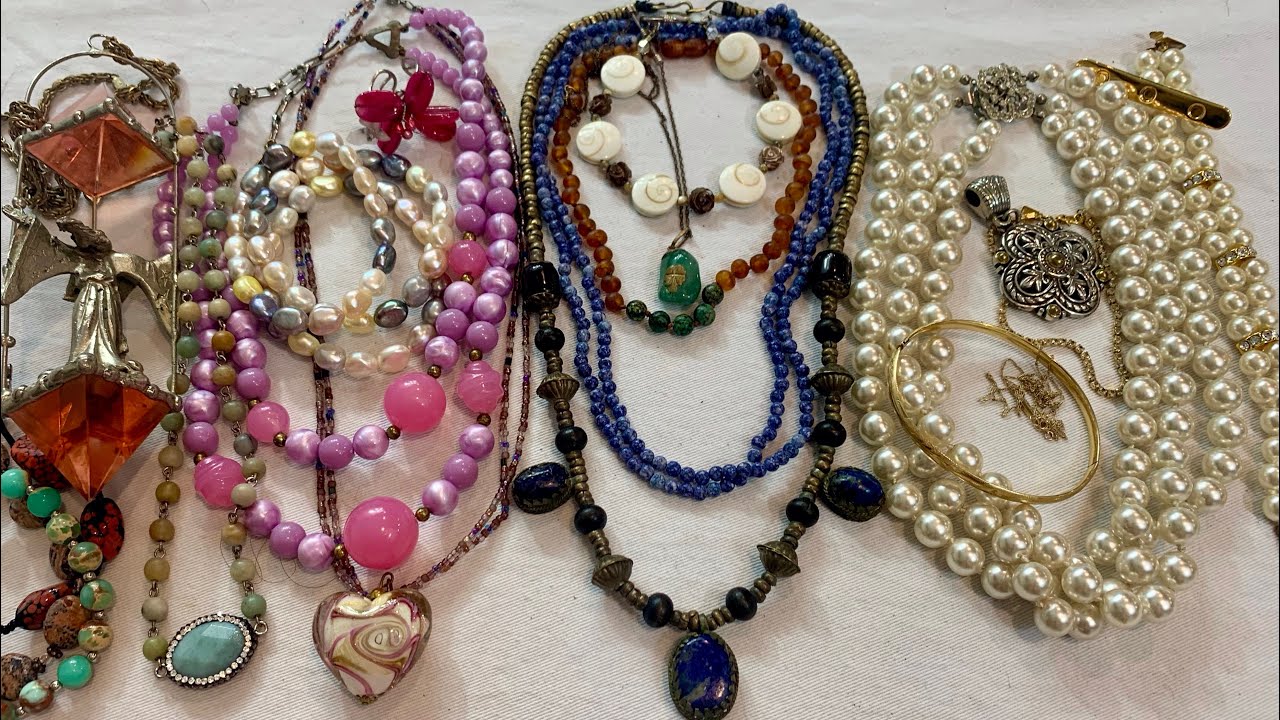 50 lbs Shop Goodwill Jewelry Unboxing! (part 3) Mystery jewelry haul. Gold! Gemstones and a Wizard!