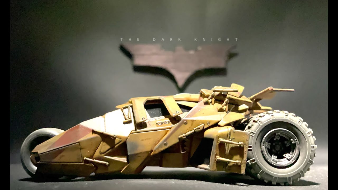 BATMOBILE (BATMAN BEGINS) (BAN DAI 1:35)