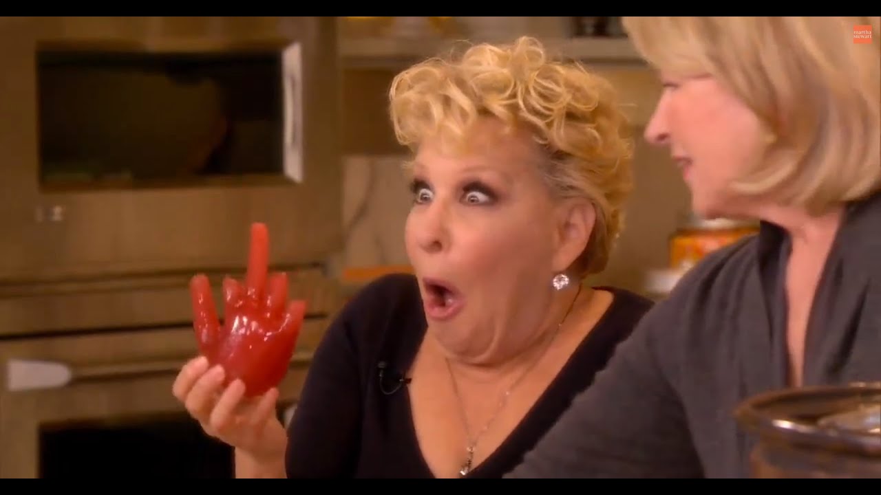 Halloween Bloody Poison Punch⎢Bette Midler⎢Martha Stewart