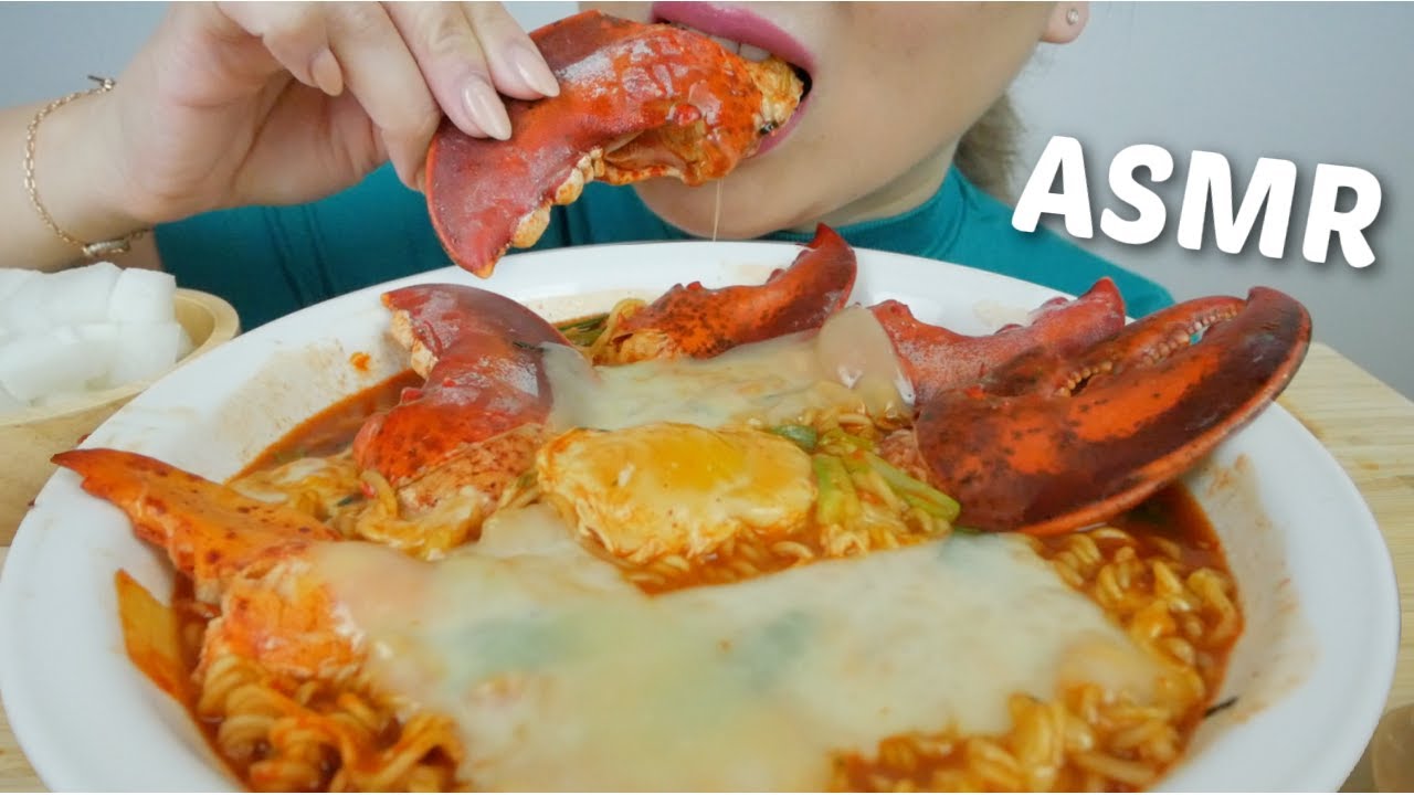 LOBSTER CLAW with KOREAN SPICY STEW NOODLES *Relaxing slurping Eating Sounds | N.E Let's Eat