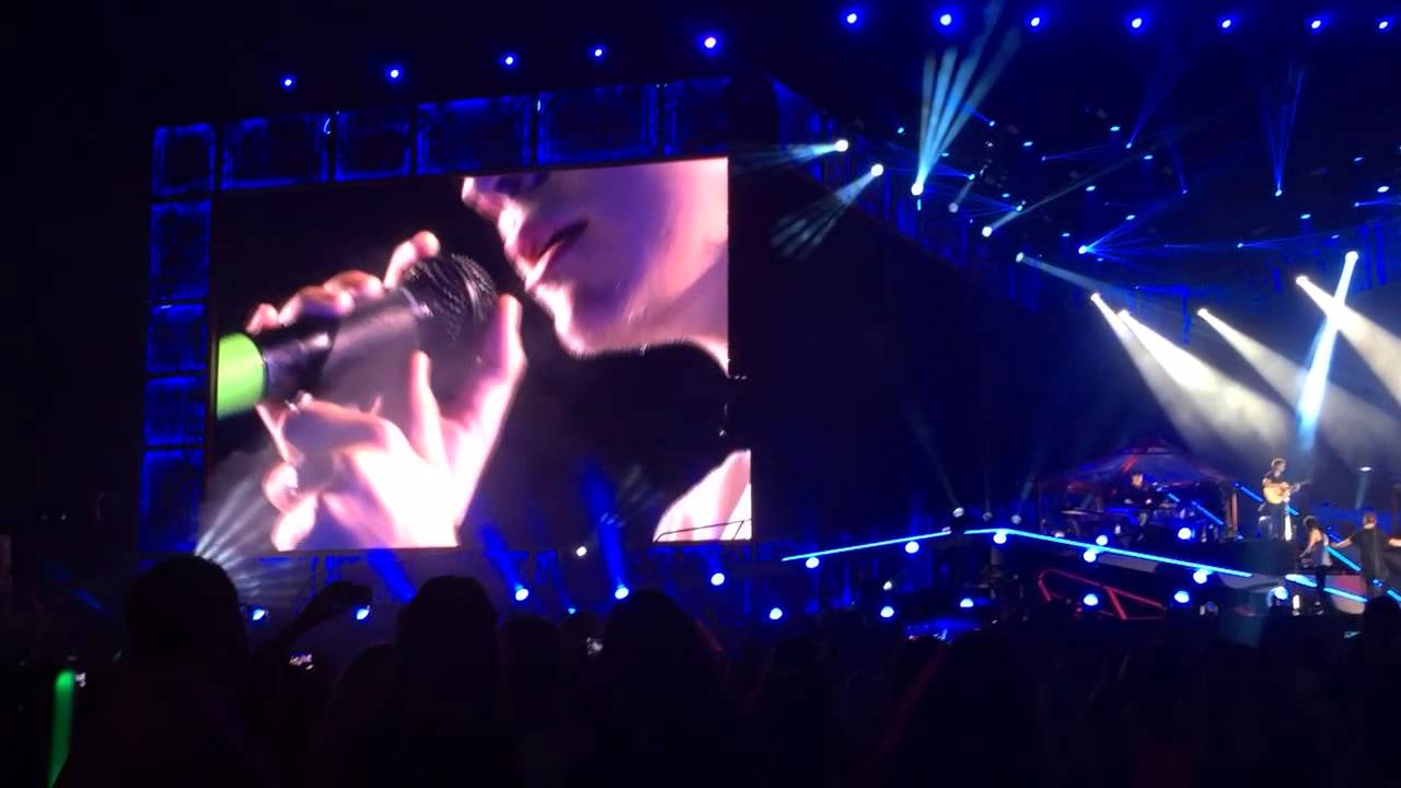 One Direction You and I Tampa 10/3/14