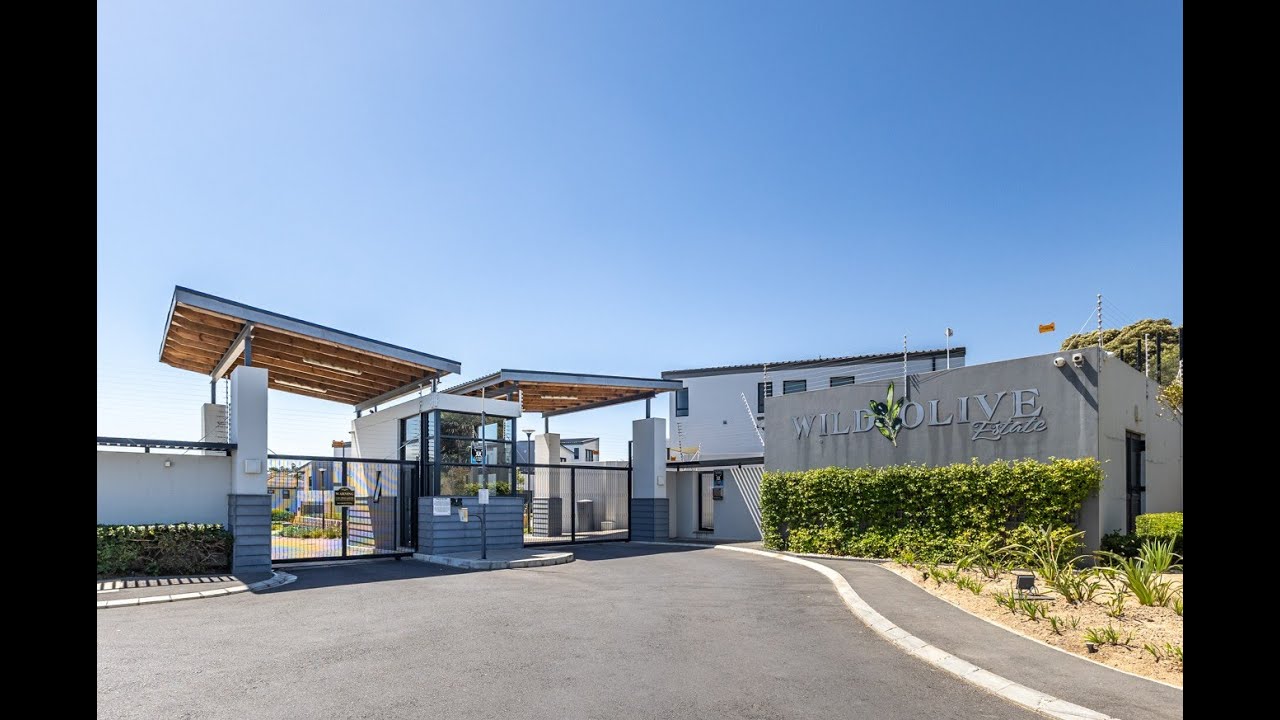 Lock-Up-and-Go Double-Storey Townhouse in Wild Olive Estate