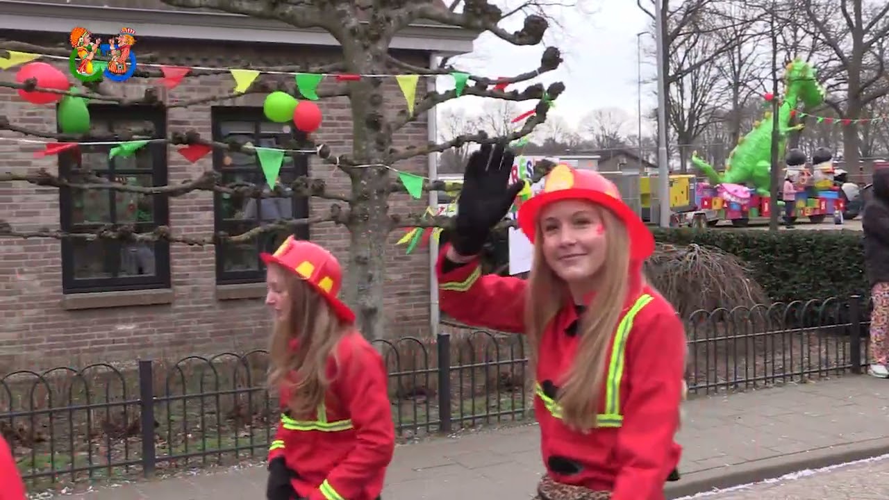 Grote optocht Wagenberg
