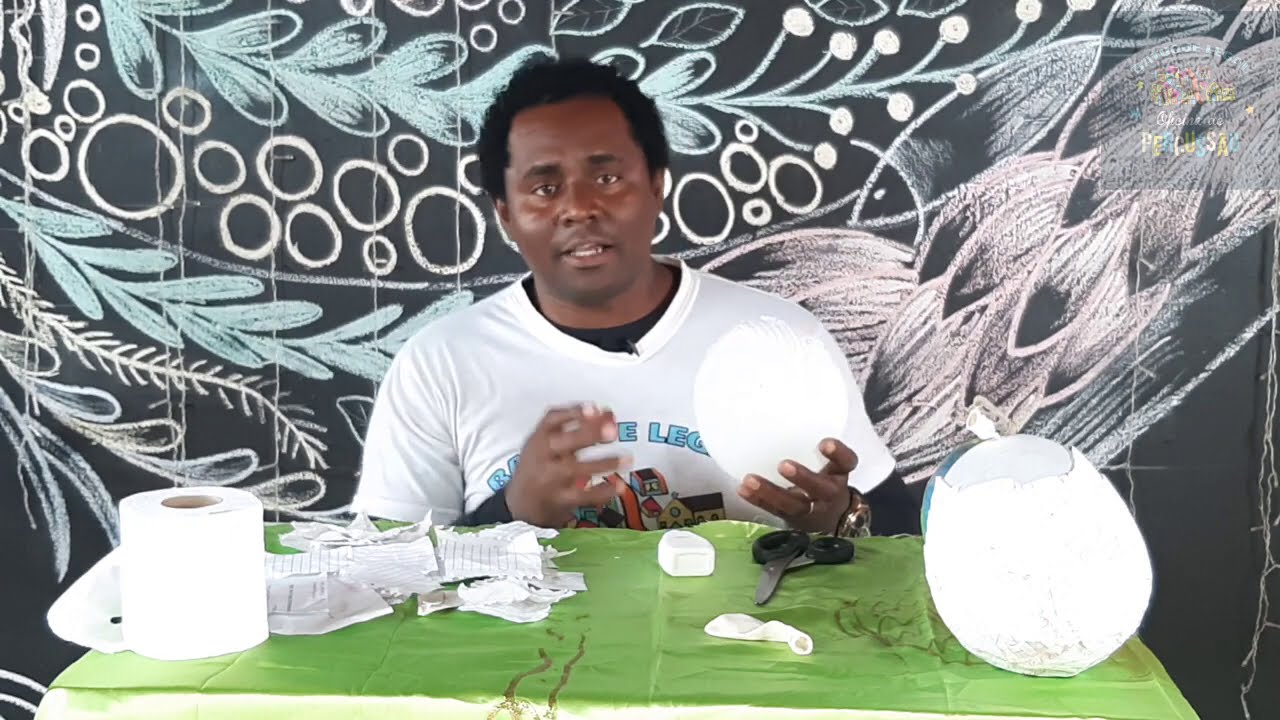 Construção da Cabaça com Papel e Cola