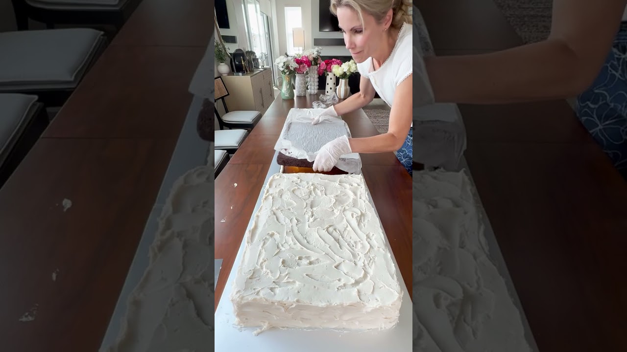 Гигантский свадебный торт! 🎂