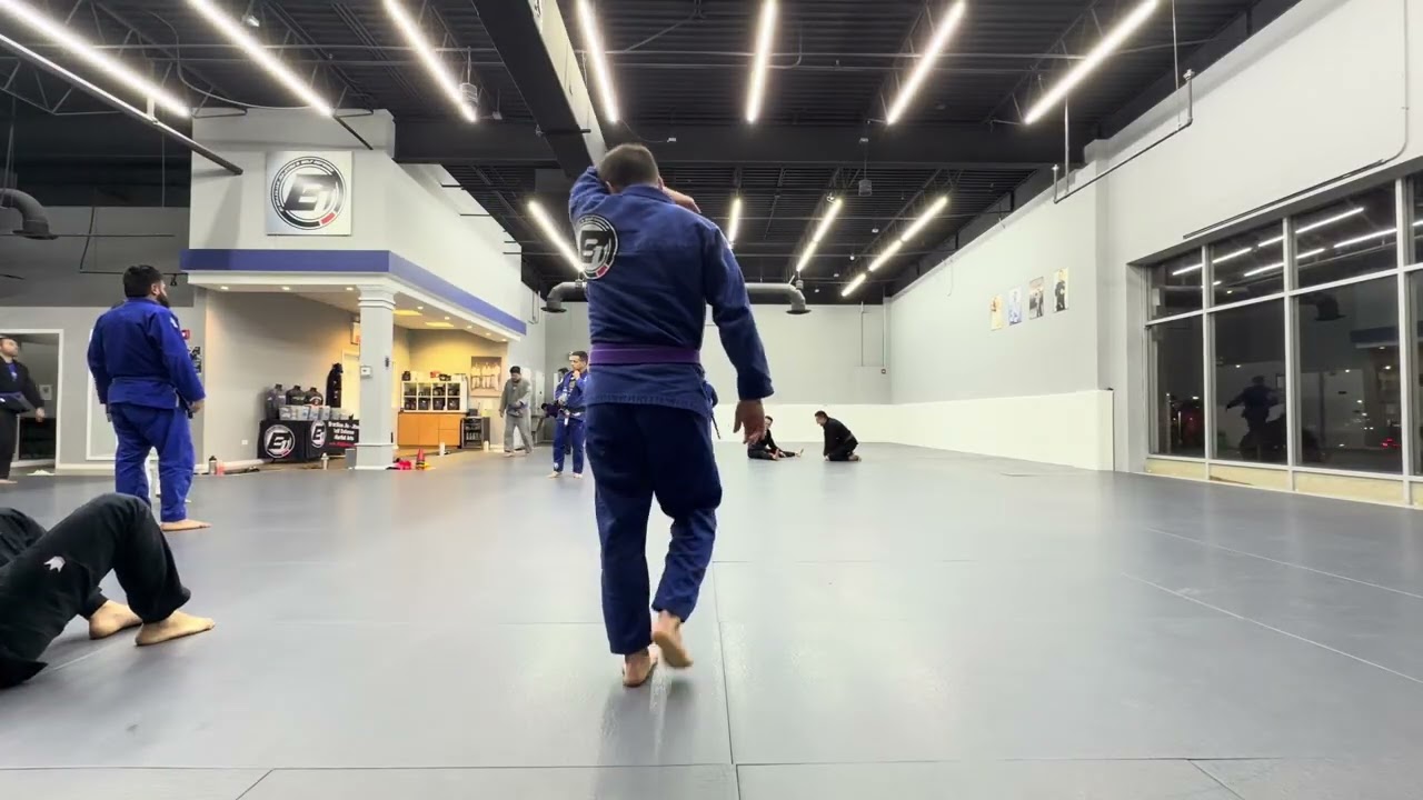 Day 1 - Recording how many days of training Jiu Jitsu till I get subbed 