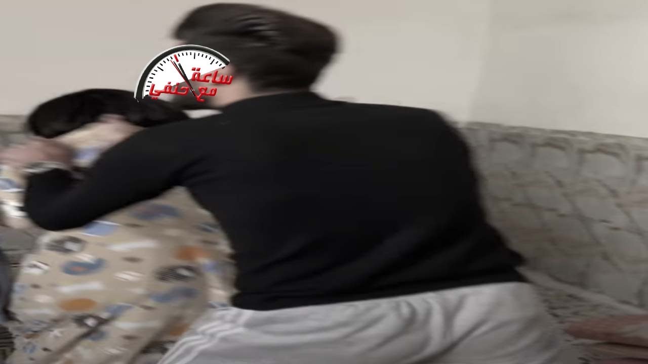 شاب يـ ـقـ ـتــ ـل أخته بعد اكتشافه عـ ـلاقـ ـة حمـ ـيمـ ـة بينها وبين زوجها